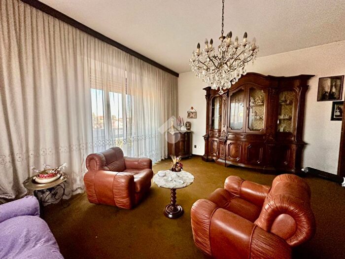 Appartamento quadrilocale in vendita in Via Roma, Ghisalba