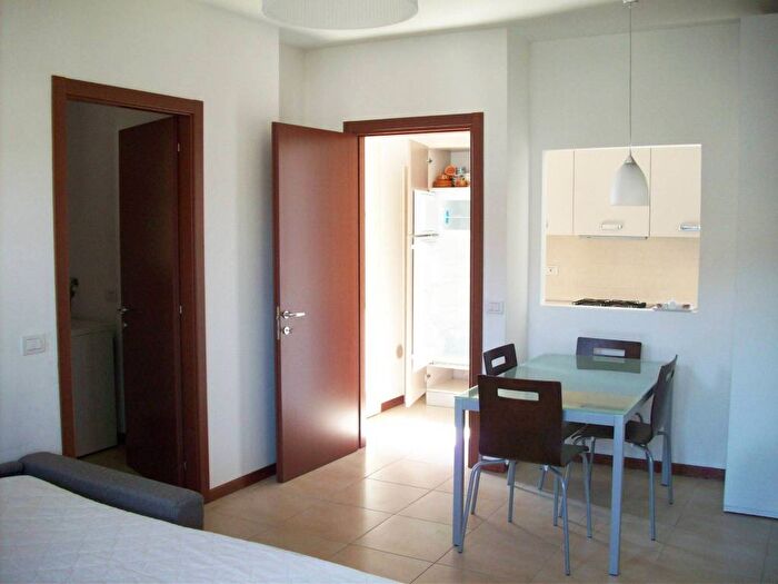 Appartamento monolocale in affitto in Via Gabriele D'Annunzio, Centro, Parabiago
