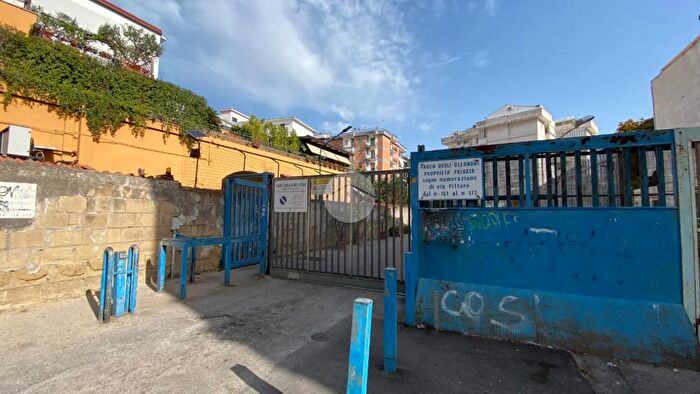 Appartamento quadrilocale in vendita in Via Pittore, San Giorgio A Cremano