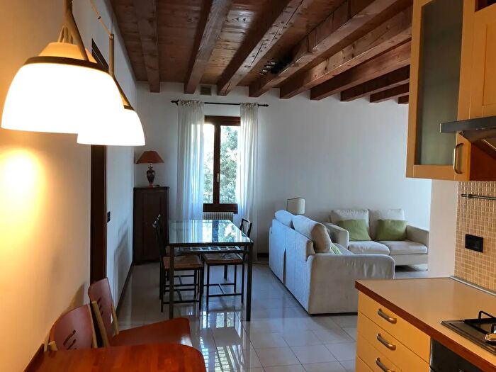 Appartamento quadrilocale in affitto in Fontane di Villorba, Villorba