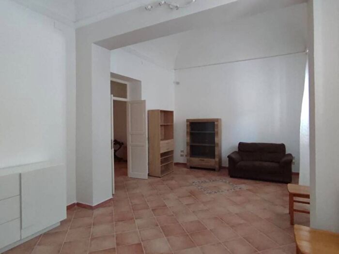 Appartamento quadrilocale in affitto in Via Benedetto Gravina, Borgo Vecchio, Palermo