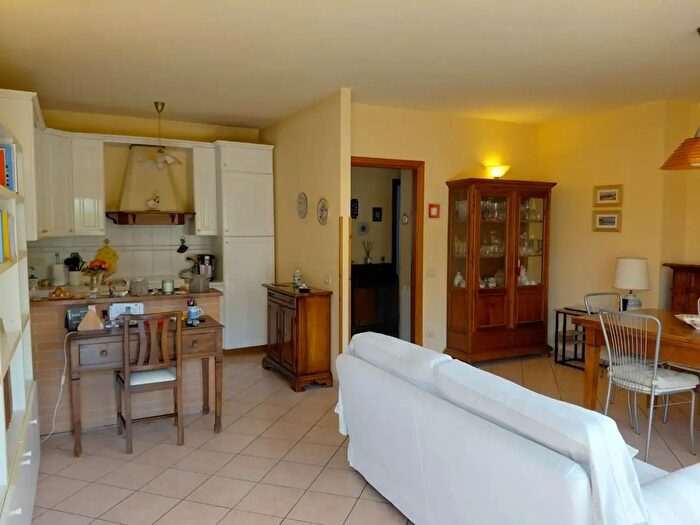 Appartamento con 5 locali in vendita in Colle Di Val DElsa