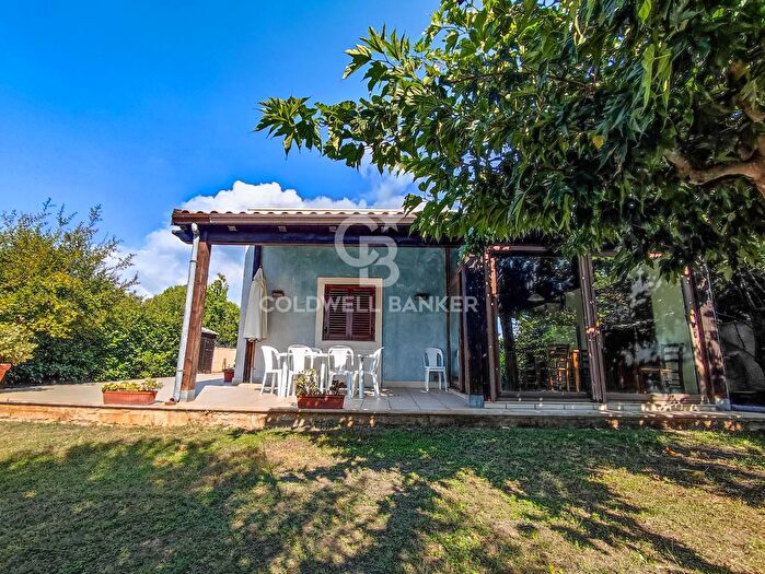 Casa con 5 locali in vendita in Cda Ciarciolo, Modica