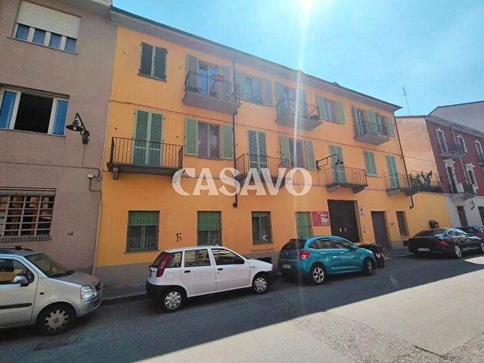 Appartamento con 5 locali in vendita in Via Martiniana, Torino