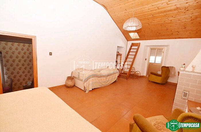 Casa con 5 locali in vendita in Borgata Seita Case Seita, Barbania