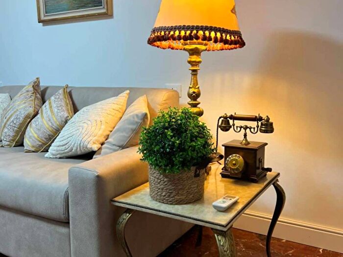 Appartamento trilocale in affitto in Via Francesco Berni, Valverde, Verona