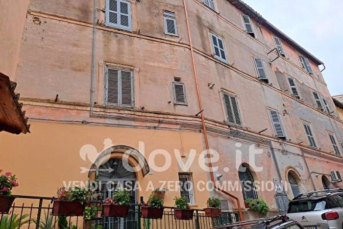 Appartamento quadrilocale in vendita in Via Monte Gennaro, San Polo Dei Cavalieri