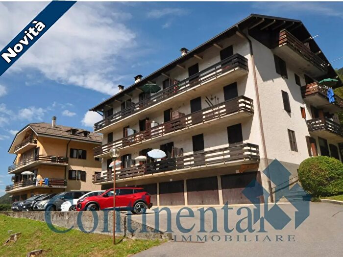 Appartamento trilocale in vendita in Via Piazzo, Piazzatorre