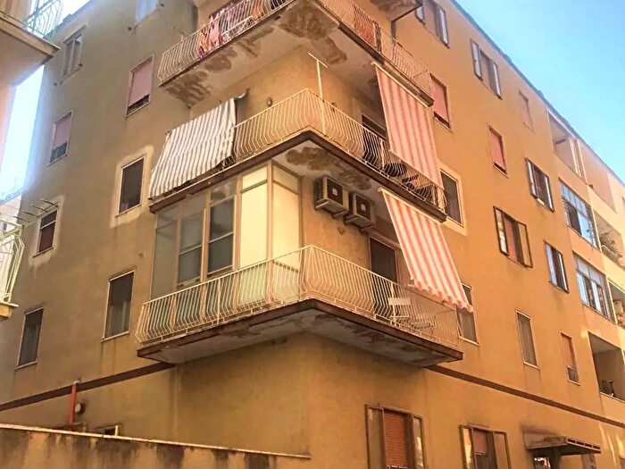 Appartamento quadrilocale in vendita in Via Giovanni De Falco, Salerno