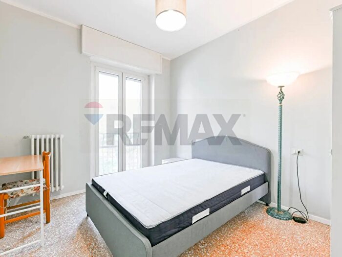 Appartamento trilocale in vendita in Via Uruguay, Milano