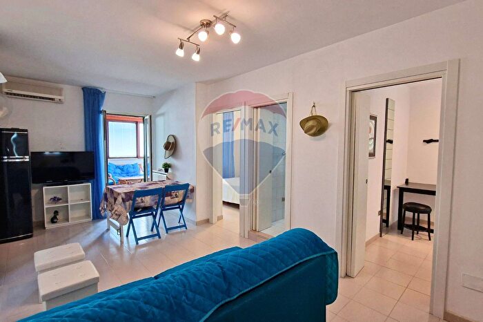 Appartamento trilocale in vendita in Via Vasco De Gama, Vieste