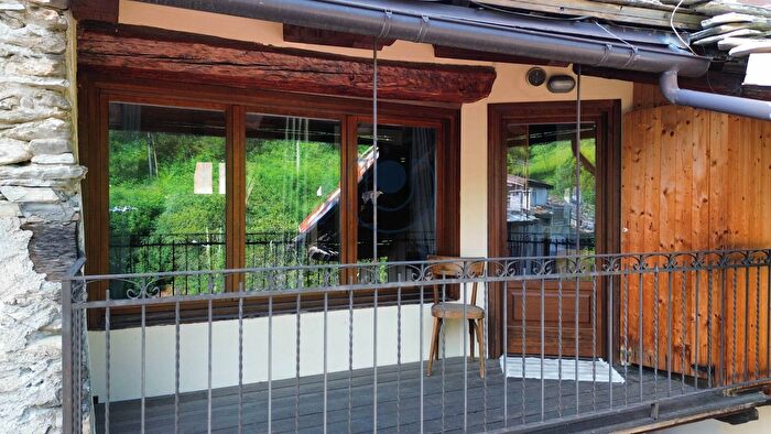 Appartamento trilocale in vendita in Via Roma, Oulx