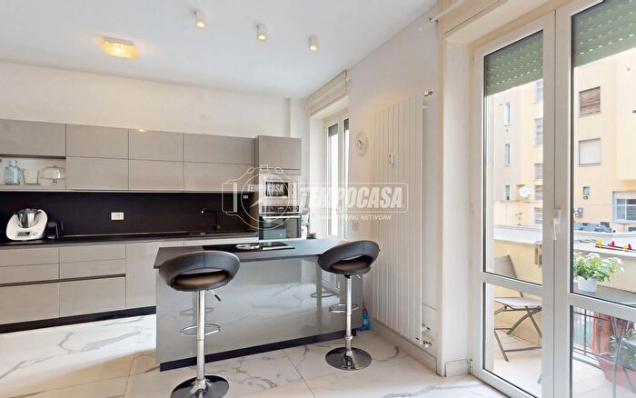 Case in Vendita e in Affitto - 3