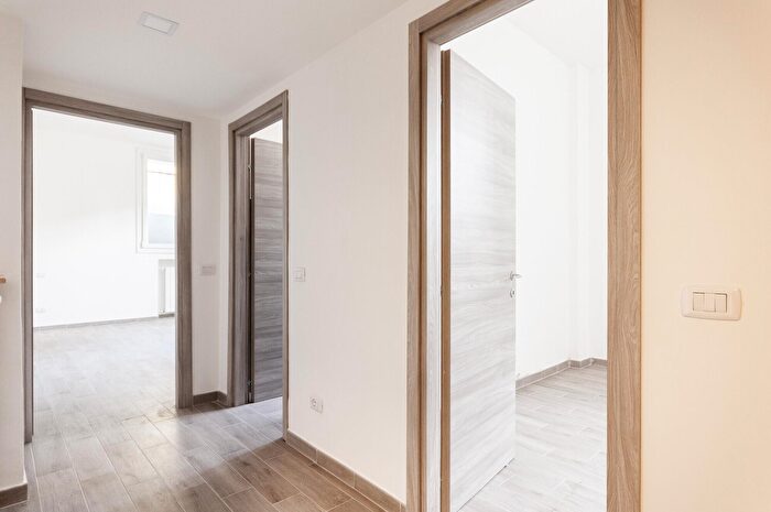 Appartamento trilocale in vendita in Milano