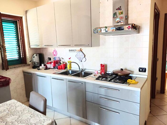 Appartamento trilocale in affitto in Via George Sand, Centro, Acerra