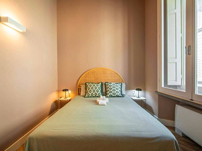 Appartamento trilocale in affitto in Lungarno delle Grazie, Santa Croce, Firenze