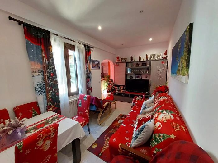 Appartamento con 5 locali in vendita in Via Enrico Capecchi Pontedera, Pontedera