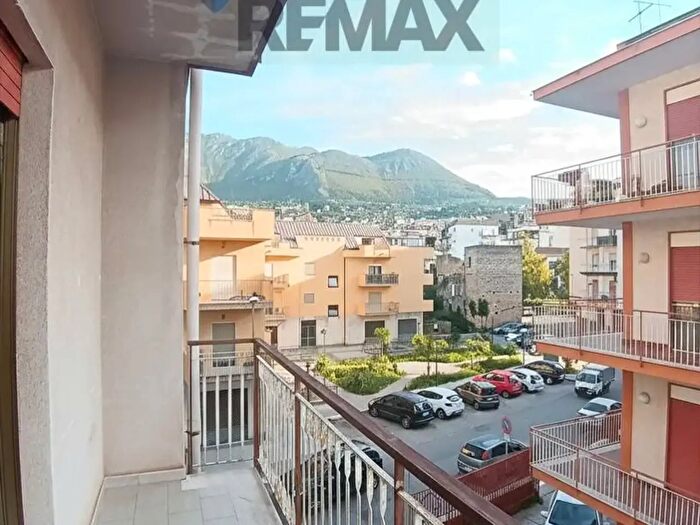 Appartamento con 5 locali in affitto in Via Don Luigi Sturzo, Carini