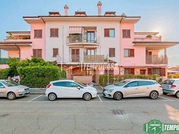 Appartamento monolocale in vendita in Via Salvo d'Acquisto Vidardo, Castiraga Vidardo
