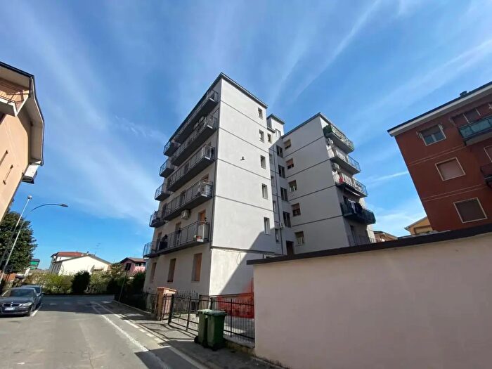 Appartamento bilocale in vendita in Via Bixio, Sordio