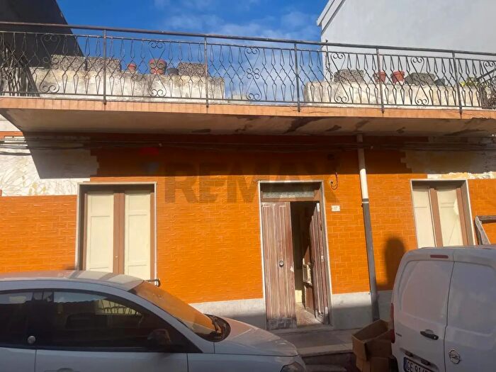 Appartamento con 7 locali in vendita in Via Pio X, Siracusa