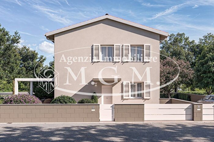 Appartamento quadrilocale in vendita in a Eroi dello Spazio, Buti