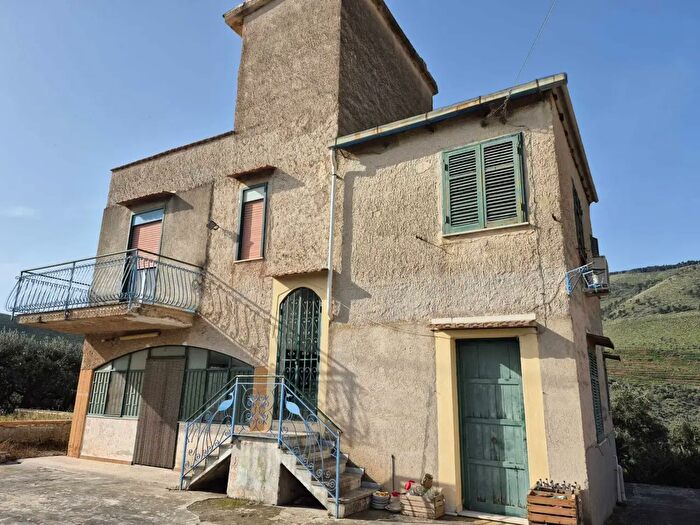 Casa bilocale in vendita in Contrada Cottanera Snc, Misilmeri
