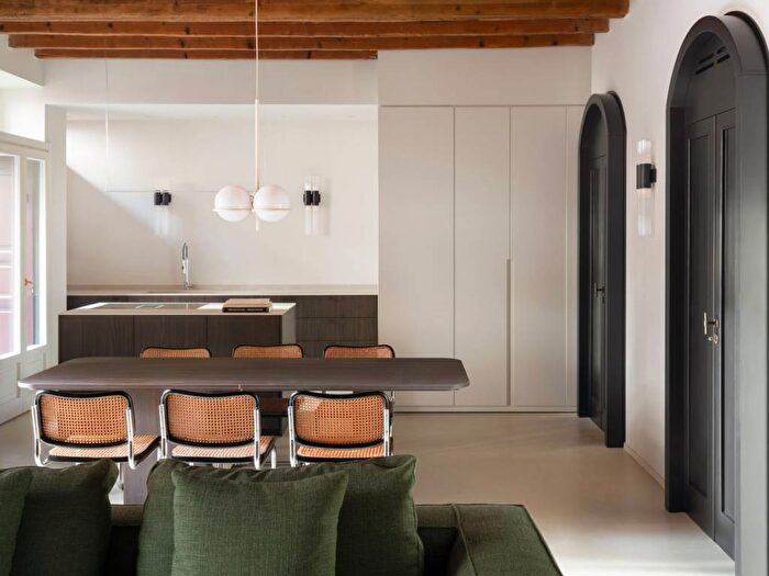 Appartamento trilocale in affitto in Via Carlo De Cristoforis, Garibaldi Moscova Porta Nuova, Milano