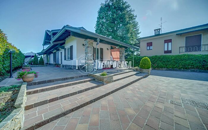 Casa con 5 locali in vendita in Via Corridoni a, Fagnano Olona