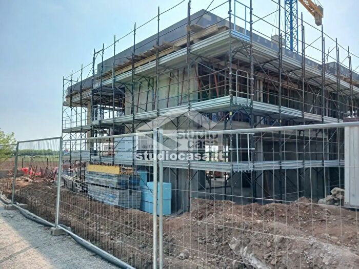 Appartamento quadrilocale in vendita in Vai Serio, Zanica