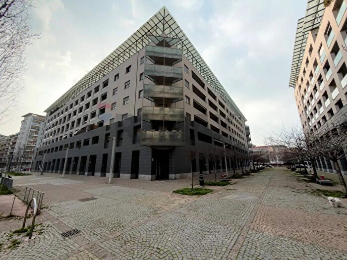 Appartamento quadrilocale in vendita in Corso Lione, Torino