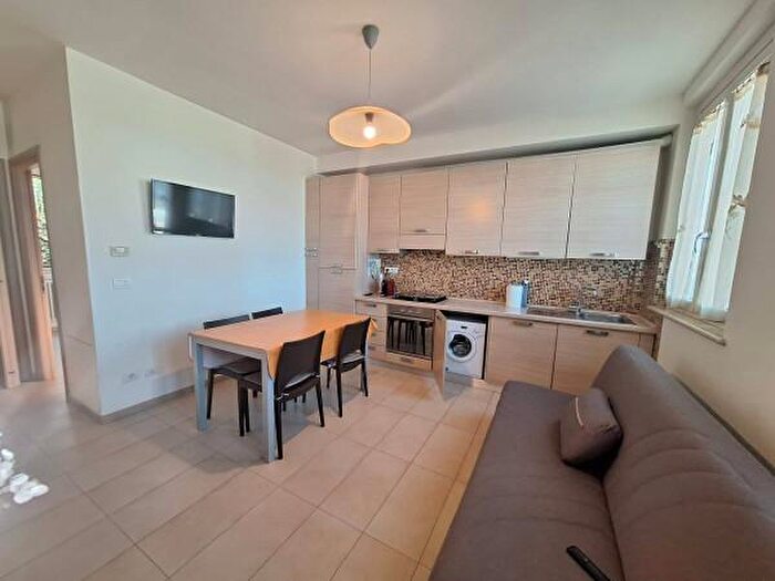 Appartamento trilocale in affitto in Viale Novembre, Civitanova Marche