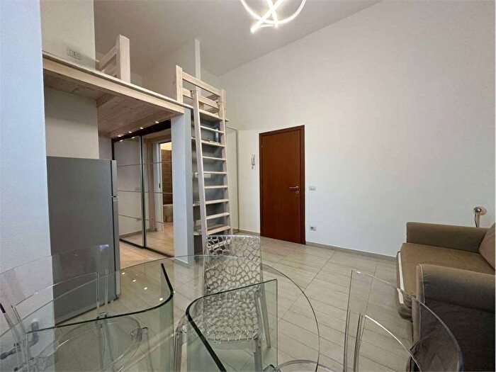 Appartamento monolocale in affitto in via alzaia naviglio pavese, Navigli Darsena, Milano