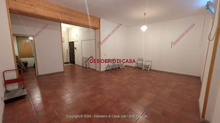 Appartamento trilocale in vendita in Via Brigata Aosta Palermo Pa Italia, Palermo