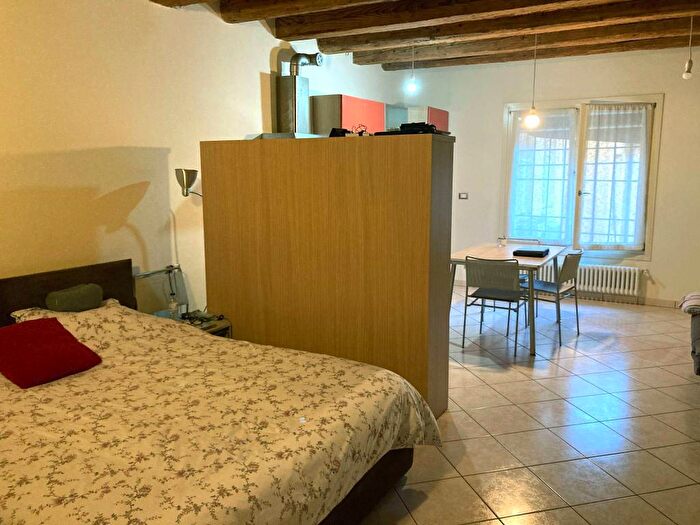 Appartamento monolocale in affitto in Via Pier Traversari, Centro Storico, Ravenna