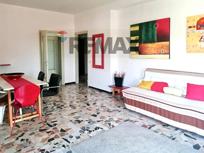 Appartamento trilocale in vendita in Via IV Novembre, Cavaria Con Premezzo