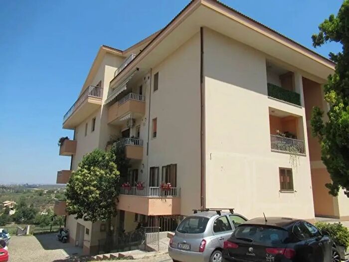 Appartamento trilocale in vendita in Via Martiri Ungheresi, Pianella