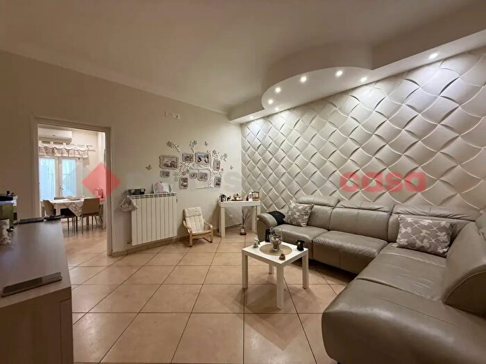 Appartamento quadrilocale in vendita in Via Temenide, Taranto