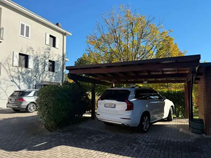 Casa con 6 locali in vendita in Castellarano