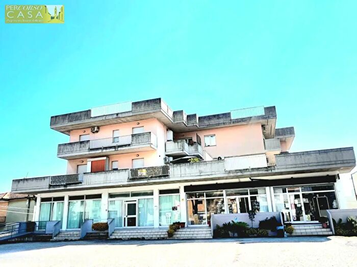 Appartamento quadrilocale in vendita in Contrada Vibrata, Nereto