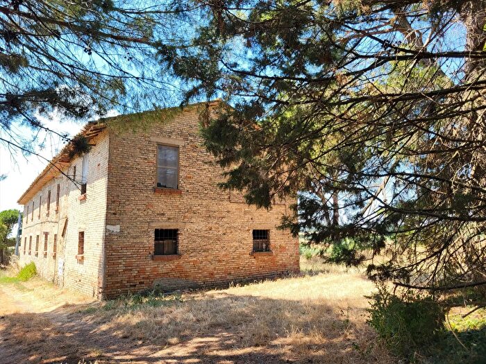 Casa con 17 locali in vendita in Perugia