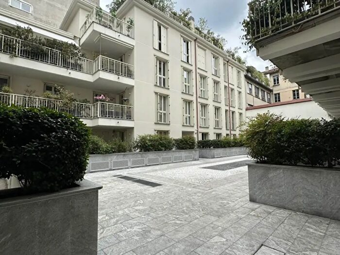 Appartamento trilocale in vendita in Milano