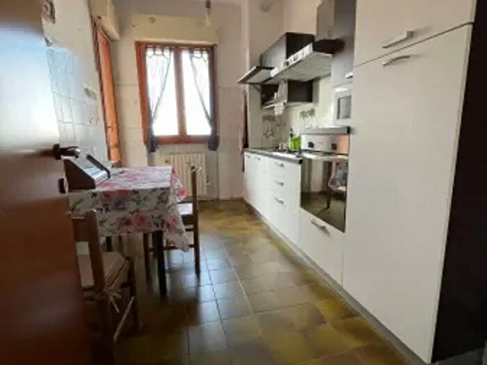 Appartamento quadrilocale in vendita in Via Emilio Alessandrini, Pero