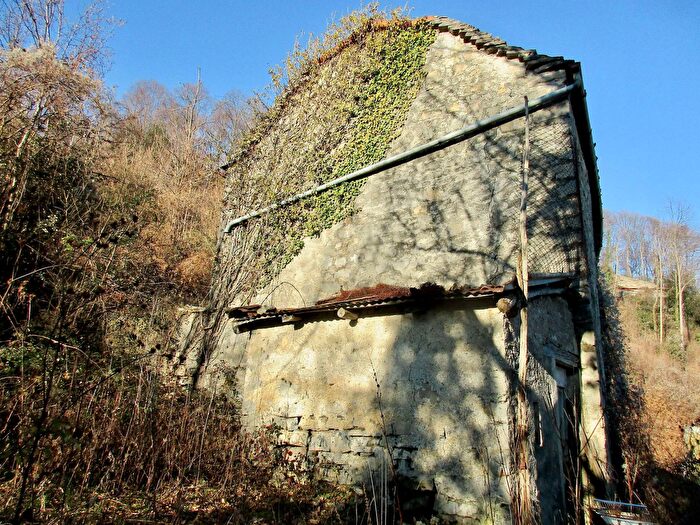 Casa bilocale in vendita in Blello