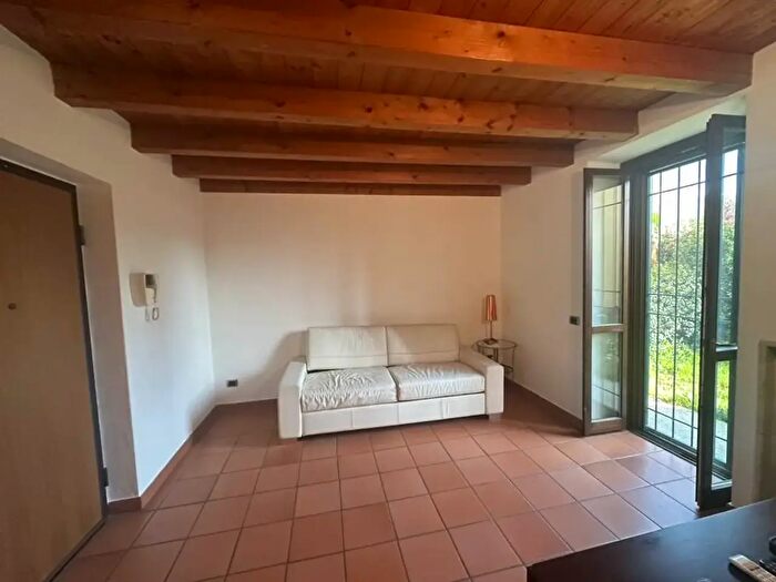Appartamento monolocale in affitto in Vimercate