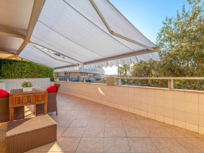 Appartamento trilocale in vendita in Largo Riviera, Tirrenia, Pisa