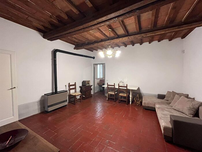 Appartamento quadrilocale in affitto in Firenze