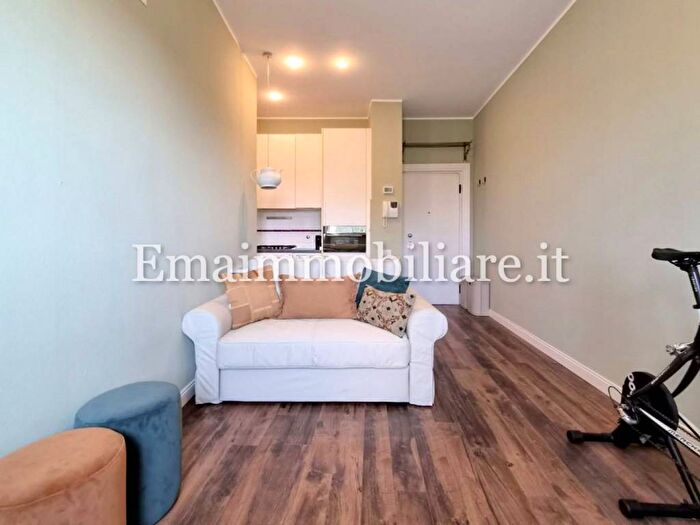 Appartamento bilocale in affitto in Piazza Sempione, Arco della Pace, Milano
