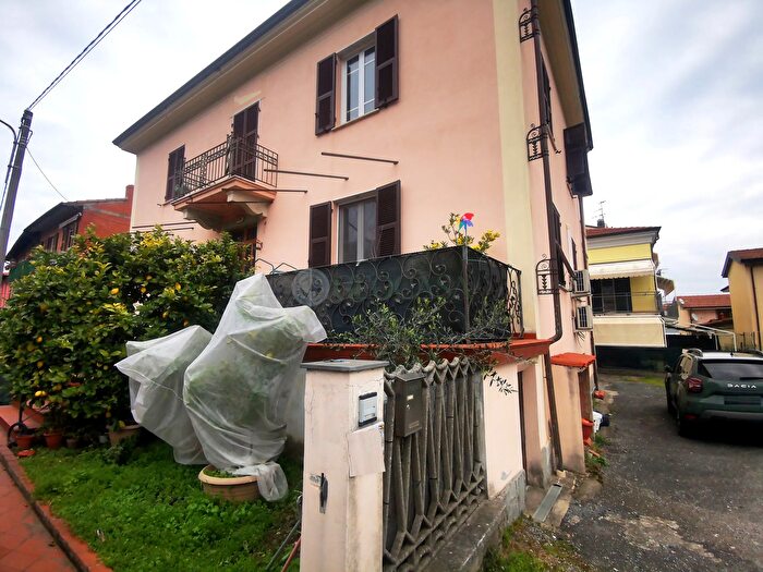 Appartamento quadrilocale in vendita in Arcola