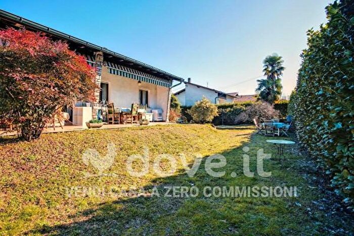 Casa con 5 locali in vendita in Via Provinciale, Brissago Valtravaglia